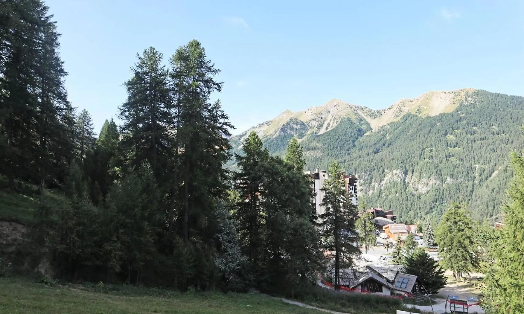 Residence L'Eperviere - 2 Pieces Pour 6 Personnes 774 Le Melezet 0*,